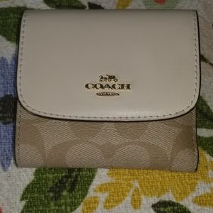 Coach signature small wallet